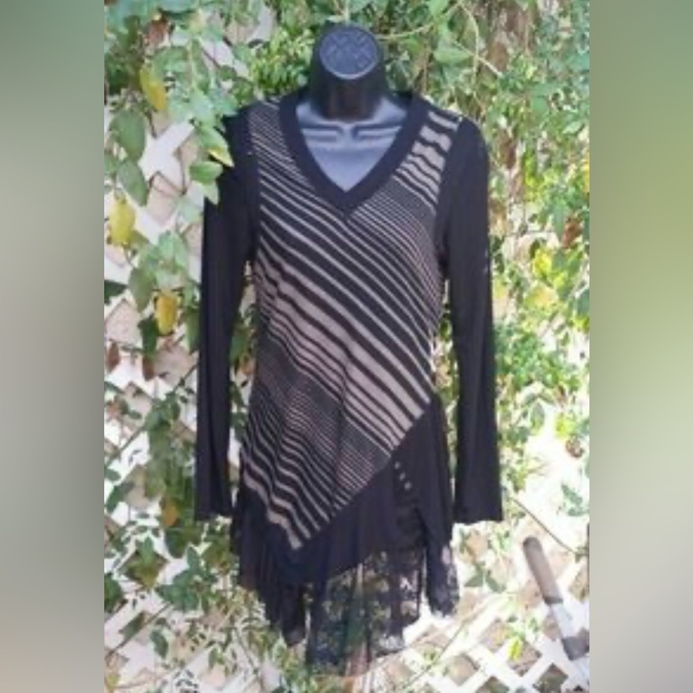 Dolcezza Tunic - Picture 3 of 15